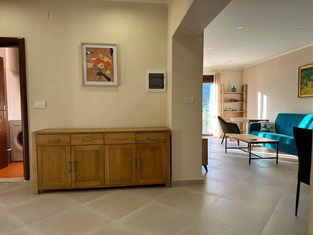 Villa Risan Apartments Exterior foto